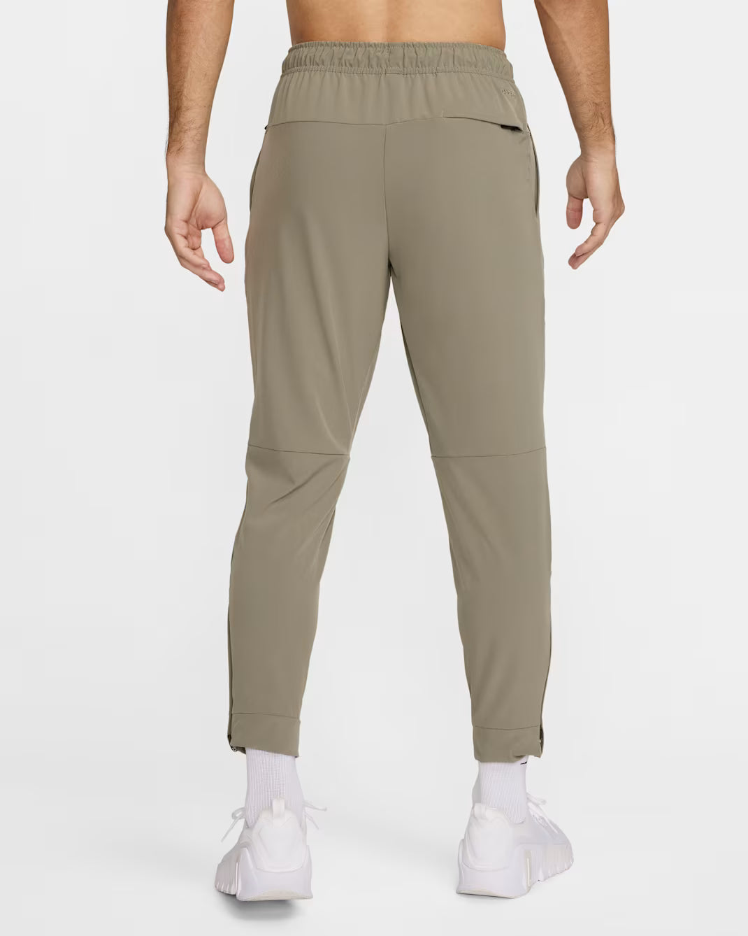Pantalon de Survêtement Nike Homme – Training Gris Clair Confort