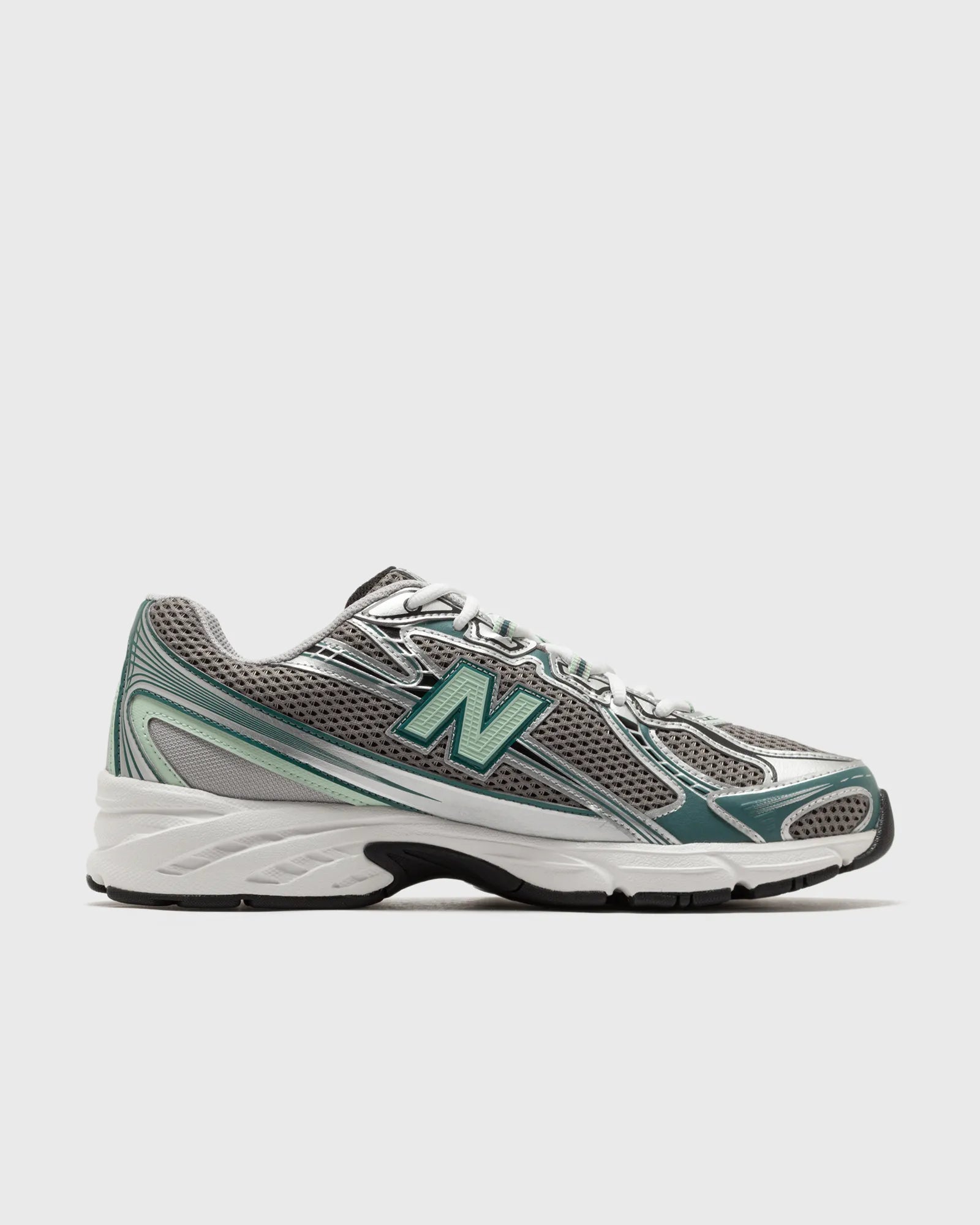 New Balance 740 - Silver Metallic and New Spruce
