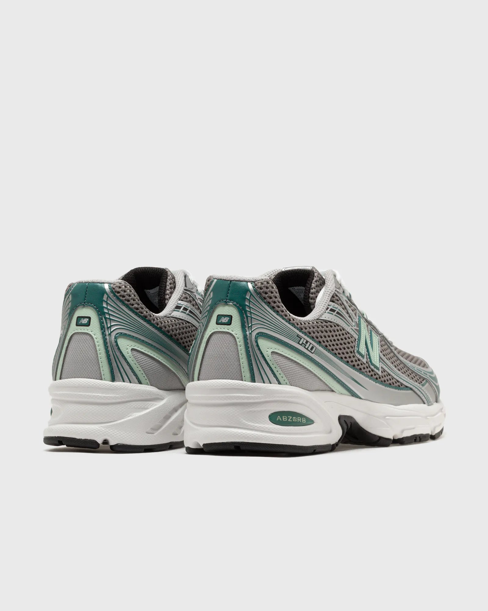 New Balance 740 - Silver Metallic and New Spruce