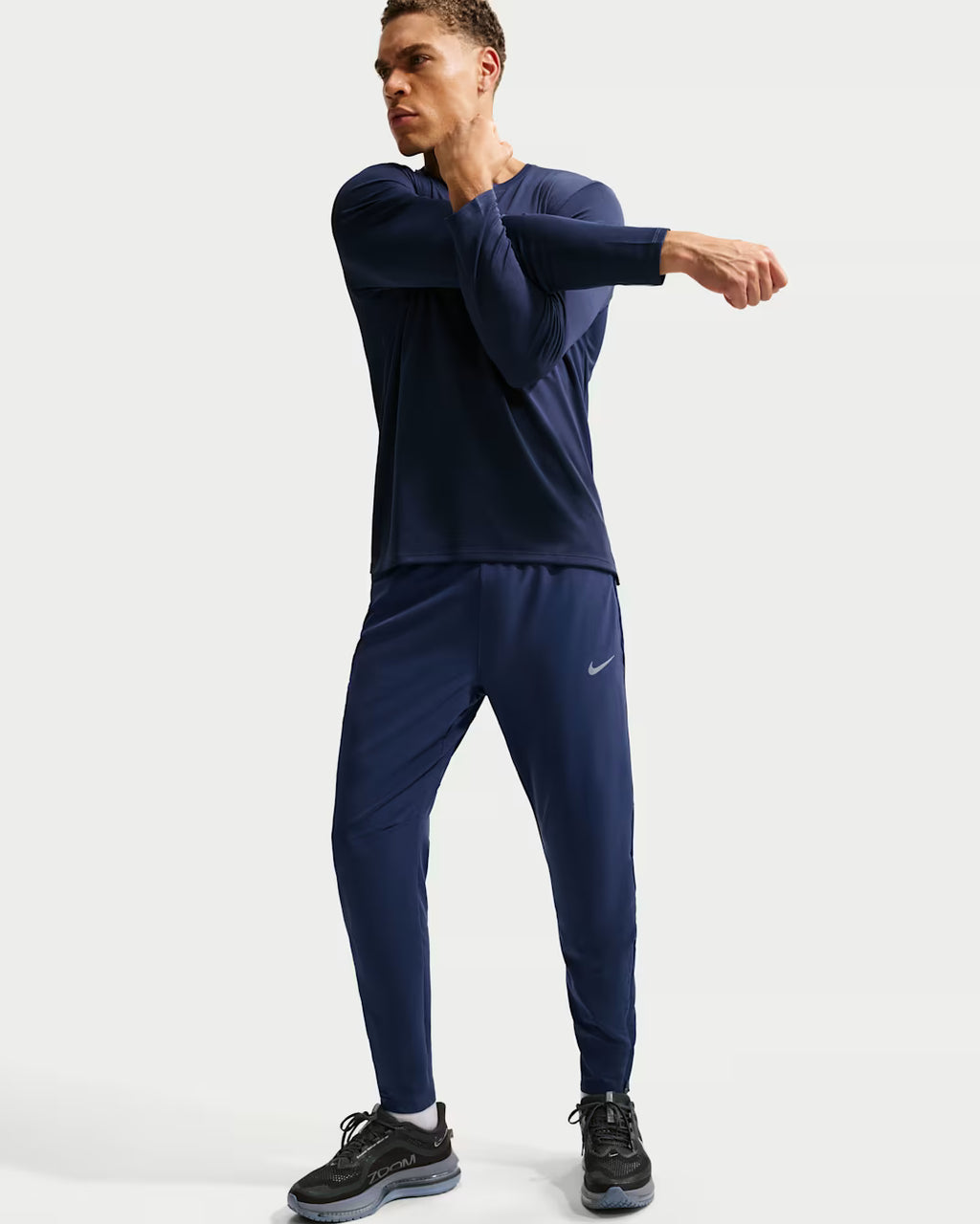 Pantalon de Survêtement Nike Homme – Training Bleu Foncé Confort